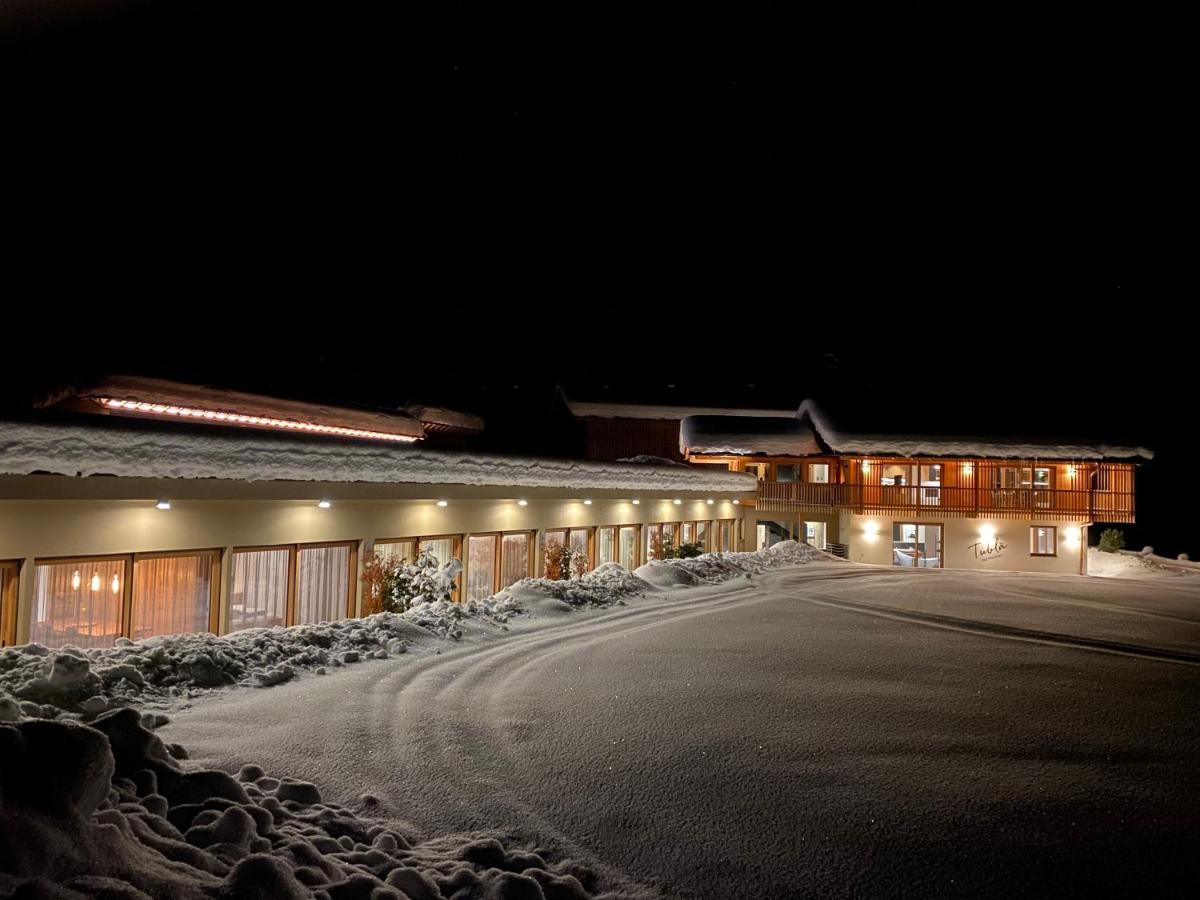 Tubla - Hof Maistatt Dobbiaco Eksteriør billede